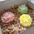 PACK 3 Velas PEONÍA Artesanales en Cera de Soja | Caja Floral Premium |  Regalo Personalizable